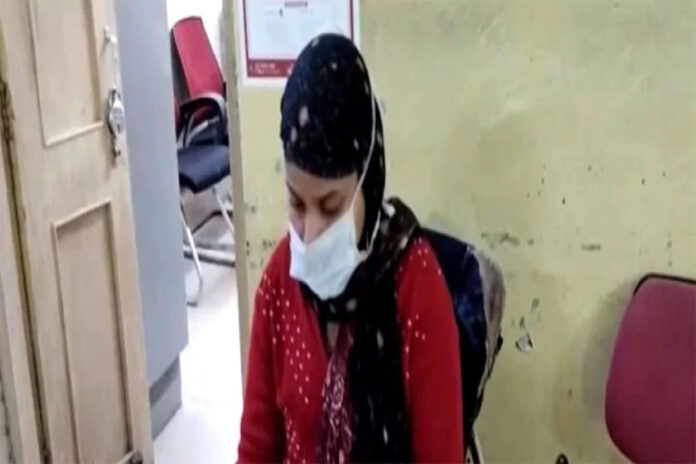 22-year-student-marry-with-42-years-teacher