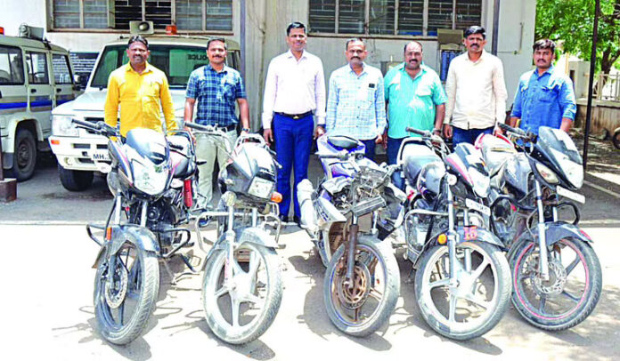 Five-unnumbered-two-wheelers-seized-at-Karankheda