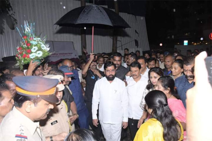 Chief-Minister-Eknath-Shinde-visited-the-Police-Colony-at-Borivali Chief-Minister-Eknath-Shinde-visited-the-Police-Colony-at-Borivali