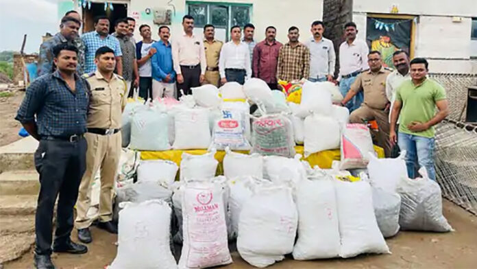 one-cror-cannabis-seized-by-jalgaon-police