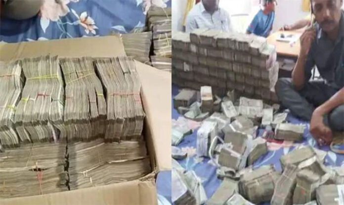Crores-of-cash-seized-in-a-raid-on-the-house-of-a-government-engineer