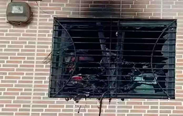 Nashik-Mobile-Phone-Exploded