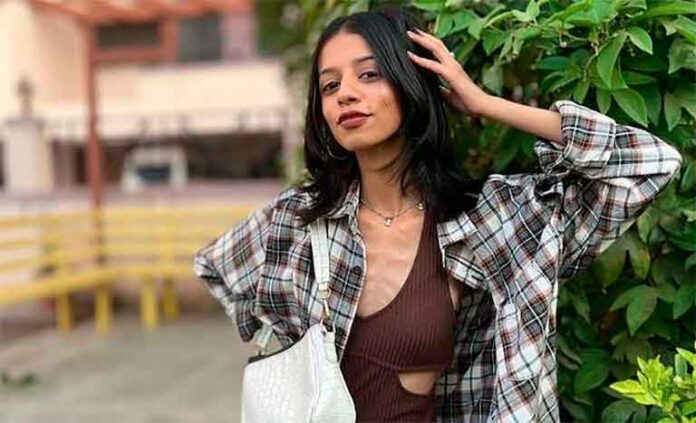 mrunal-divekar mrunal-divekar