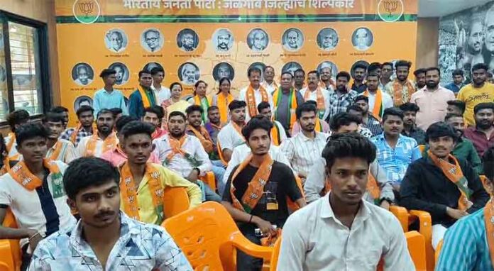karyakarte-in-BJP-jalgaon