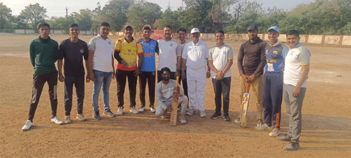 ekta-chashak-cricket एकता चषक क्रिकेट स्पर्धा