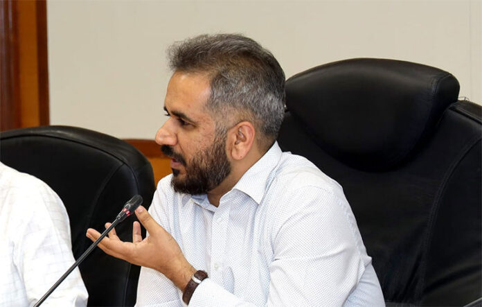 प्रशासक शेखर सिंह