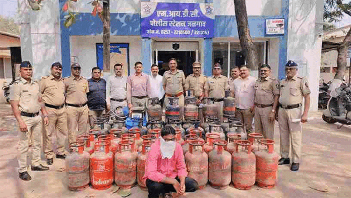 एमआयडीसी पोलिसांची मोठी कारवाई