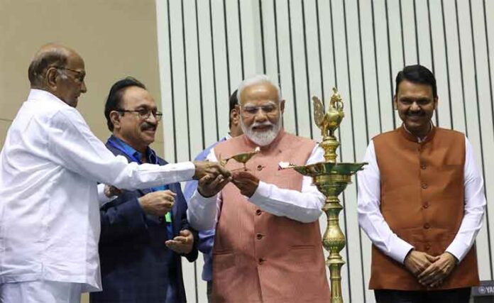 मराठी साहित्य संमेलनाचं उद्घाटन