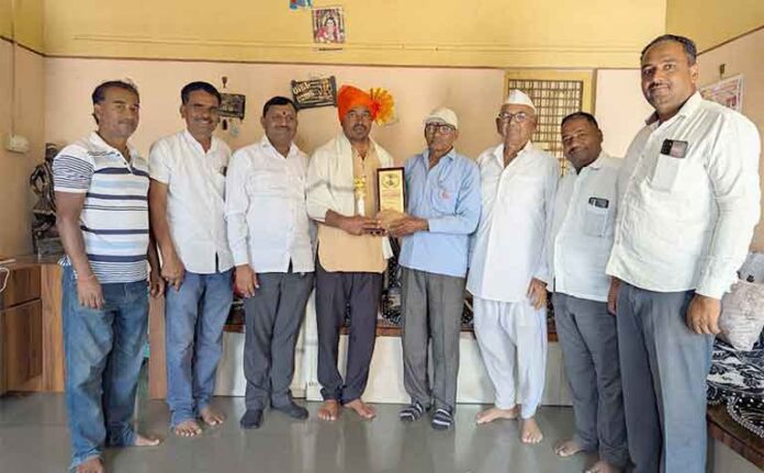 krushiranta-purskar युवा शेतकरी प्रवीण पवार