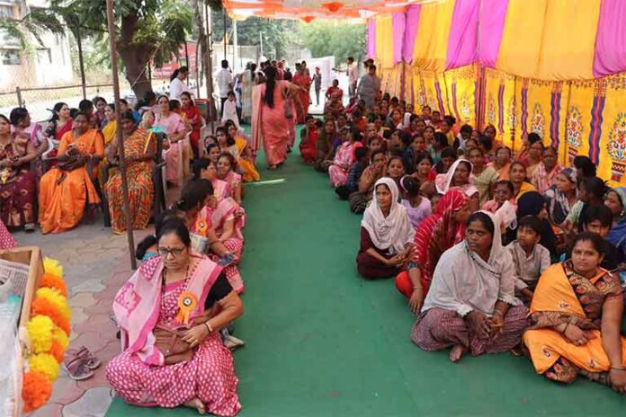 कष्टकरी महिलांसाठी महिला दिन
