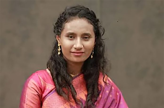 दुचाकीला धडक