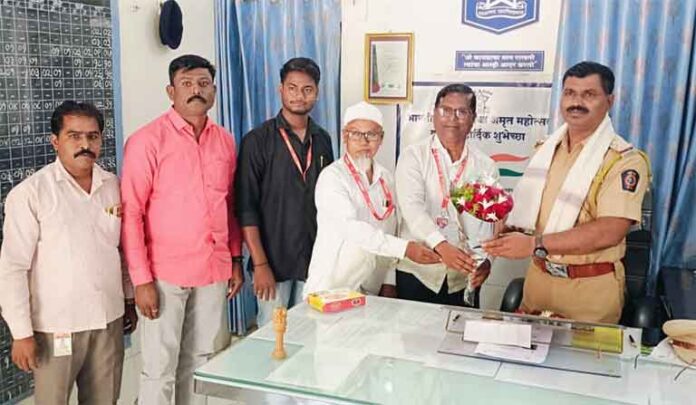 पोलीस निरीक्षक नामदेव बंडगर