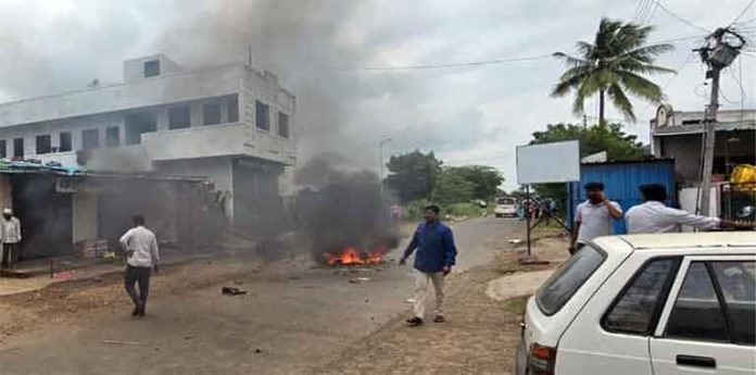 yavat दोन गटात तणाव