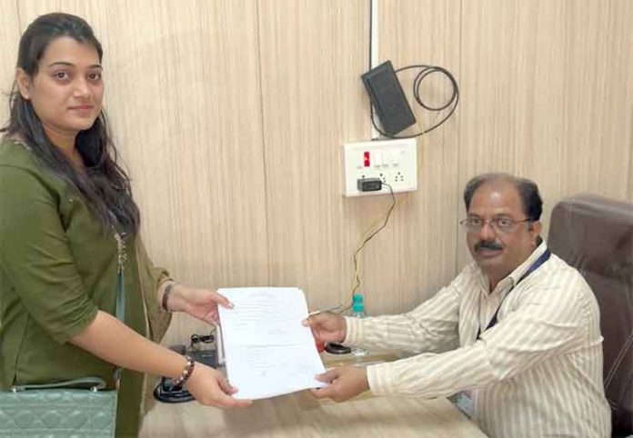 purva-thakur पूर्वा प्रदीप ठाकूर