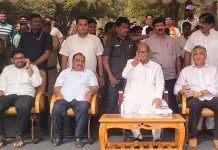 अजित पवार यांच्या अस्थी संचयन विधीस खडसेंची उपस्थिती अजित पवार