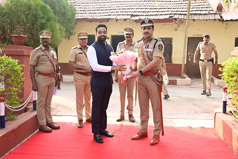 जळगांव पोलीस