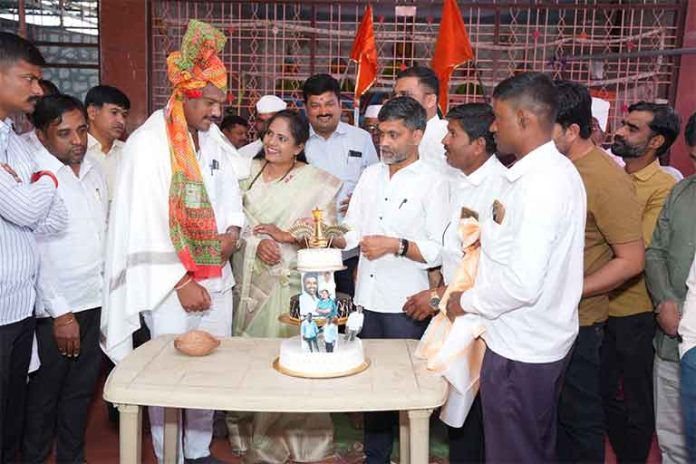 खा. नीलेश लंके