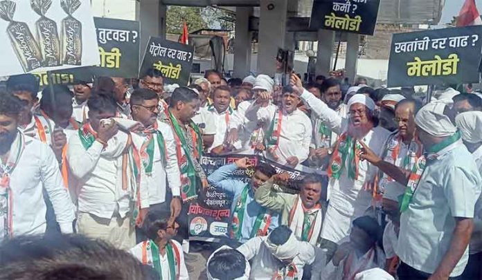 congress काँग्रेस आक्रमक