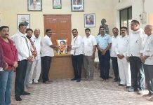 काँग्रेस भवनमध्ये माजी मुख्यमंत्री स्वर्गीय विलासराव देशमुख यांची जयंती साजरी काँग्रेस