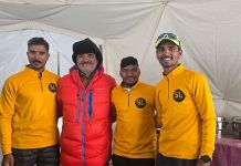 एव्हरेस्ट अवघ्या ५०० मीटरवर; पण कराडकरांच्या मनातील अभिमानाचे शिखर दीपक बेलवलकर यांनी सर केले एव्हरेस्ट