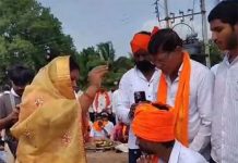 मराठा आरक्षणासाठी मनोज जरांगे पुन्हा आमरण उपोषणावर ठाम; ४३° सेल्सिअस धगधगत्या उन्हात अंतिम लढा मनोज जरांगे