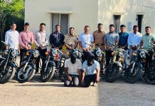पिंपरी-चिंचवड पोलिसांनी ८० किमीचा सीसीटीव्ही मागोवा घेत सराईत दुचाकी चोरट्यांना ठोकल्या बेड्या पिंपरी-चिंचवड