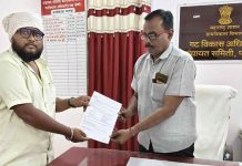 रामेश्वर ग्रामपंचायतीचा कारभार वाऱ्यावर; ग्रामसेवकाच्या मनमानीविरुद्ध पाचोरा पंचायत समितीत तक्रार रामेश्वर ग्रामपंचायतीचा