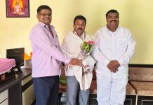शिर्डी: ‘हिरोज ऑफ अहिल्यानगर’ पुरस्काराने सन्मानित विठ्ठलराव पवार यांचा निवासस्थानी विशेष सत्कार हिरोज ऑफ अहिल्यानगर