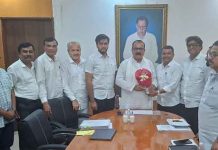 जळगाव जिल्हा काँग्रेस कमिटीची मुंबईत आढावा बैठक संपन्न; आगामी स्थानिक स्वराज्य संस्थांच्या निवडणुकांसाठी प्रदेशाध्यक्ष हर्षवर्धन सपकाळ यांचे रणनीती आखण्याचे आदेश काँग्रेस