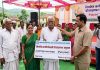 राज्यातील शेतकरी वर्गाला मोठा आर्थिक दिलासा; नियमित कर्जफेडीसाठी ५० हजारांचे प्रोत्साहन; पाहा कोण पात्र, कोण अपात्र? शेतकरी
