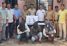 पाचोरा येथे बंदुकीच्या धाकावर भरदिवसा दरोडा; पोलिसांकडून २४ तासांत आरोपी त्रिकुटाला बेड्या पाचोरा