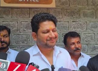 साई संस्थानच्या कर्मचारी सोसायटीमधूनच भाविकांनी पेढे खरेदी करावेत – डॉ. सुजय विखे पाटील साई संस्थान