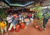 पिंपरी-चिंचवडमध्ये अतिवृष्टीमुळे पूरपरिस्थिती; अग्निशमन दलाकडून १,५०० नागरिकांची बोटीने सुटका अतिवृष्टीमुळे पूरपरिस्थिती