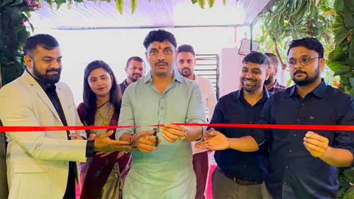 रीबॉर्न वूमन केअर क्लिनिक