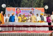 साहित्यरत्न अण्णाभाऊ साठे जयंती मिरवणुकीत सहभागी ५५ मंडळांचा क्रांतीवीर लहुजी शक्ती सेनेकडून भव्य सत्कार अण्णाभाऊ साठे