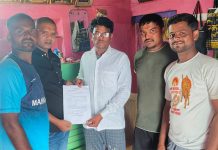 कांदळीत अवैध दारू विक्रीविरोधात तरुण आक्रमक; पोलीस पाटलांना दिले निवेदन दारू विक्री