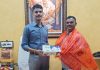 शिर्डी येथे भक्ताचे ₹2,510 असलेले पाकीट प्रामाणिकपणे केले जमा; गणेश गोरडे यांचा सत्कार शिर्डी