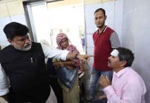 रत्नागिरी-पावस मार्गावर विचित्र अपघात, २२ प्रवासी जखमी; जखमी प्रवाशांची पालकमंत्री उदय सामंत यांनी घेतली भेट रत्नागिरी-पावस