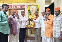 निमसाखर गावामध्ये श्री स्वामी समर्थ महाराजांची ललित पंचमी पौर्णिमा उत्साहात साजरी श्री स्वामी समर्थ