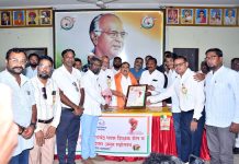 आमदार एकनाथराव खडसे यांच्या अमृतमहोत्सवानिमित्त राष्ट्रवादी काँग्रेस शरदचंद्र पवार पक्ष शिक्षक आघाडीतर्फे ४५ शिक्षकांचा गौरव आमदार एकनाथराव खडसे