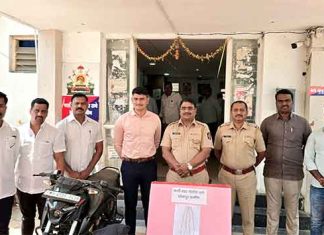 महिलेचे मंगळसूत्र हिसकावणारा चोरटा बार्शी पोलिसांच्या जाळ्यात; साथीदाराचा शोध सुरू बार्शी पोलिसांच्या