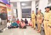 सोलापूर ग्रामीण पोलीस अधीक्षकांची बार्शीत मोठी कारवाई; स्पा सेंटरच्या आडून चालणारे कुंटणखाने, जुगार अड्डे उद्ध्वस्त सोलापूर ग्रामीण पोलीस