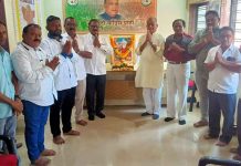 महर्षी वाल्मिक ऋषीं यांच्या जयंतीनिमित्त राष्ट्रवादी काँग्रेस शरदचंद्र पवार पक्षाच्या वतीने विनम्र अभिवादन महर्षी वाल्मिक